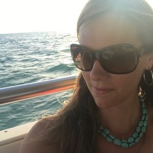 Meet your Posher, Barbi